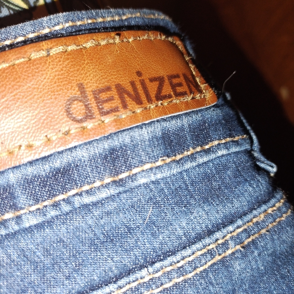 Denizen women's jean shorts. Misses size 16